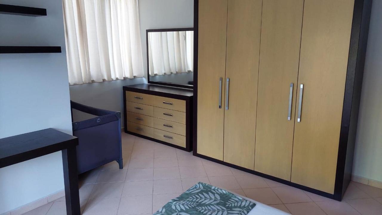 Family Beach 100 Square Metres Apartment Golem  Exterior photo