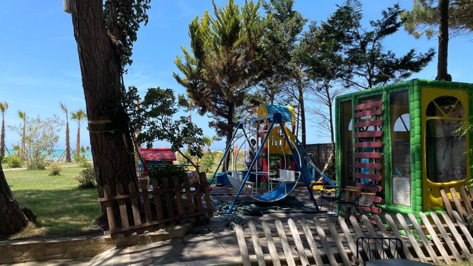 Family Beach 100 Square Metres Apartment Golem  Exterior photo